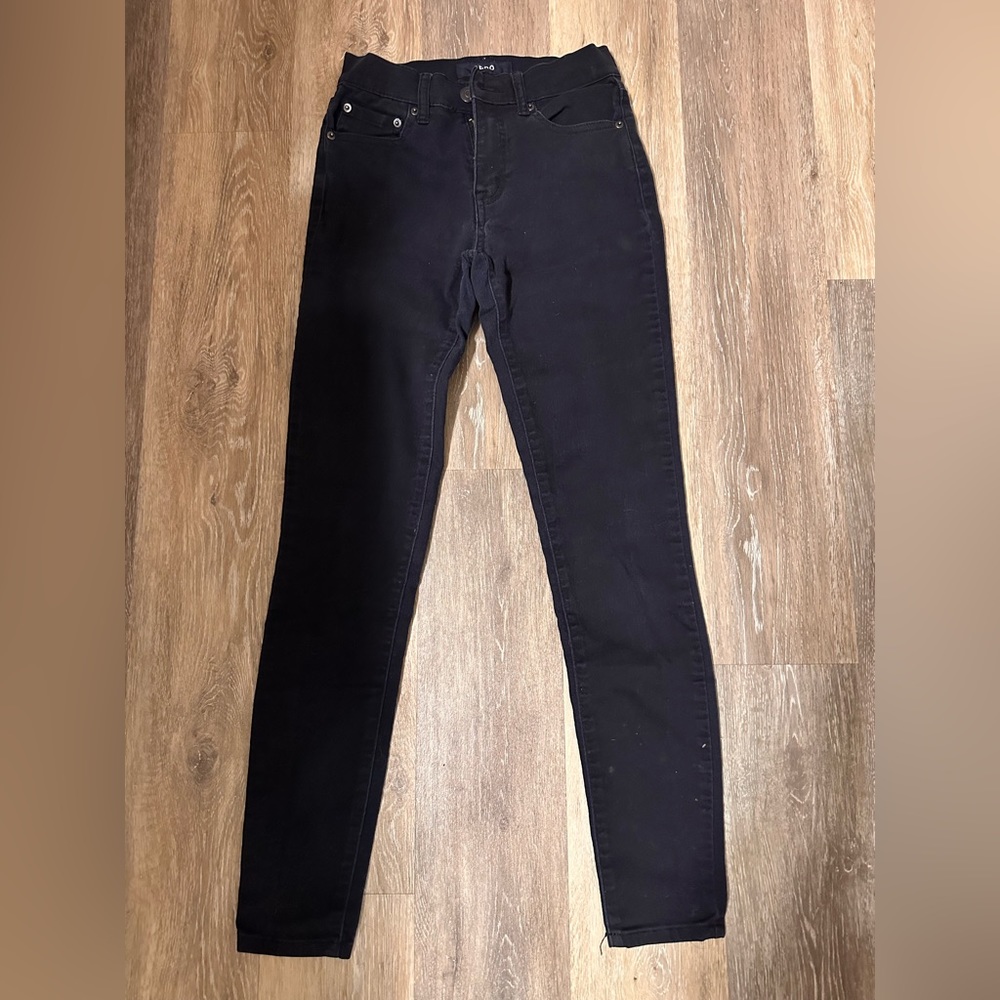 Aeropostale Black skinny jean.